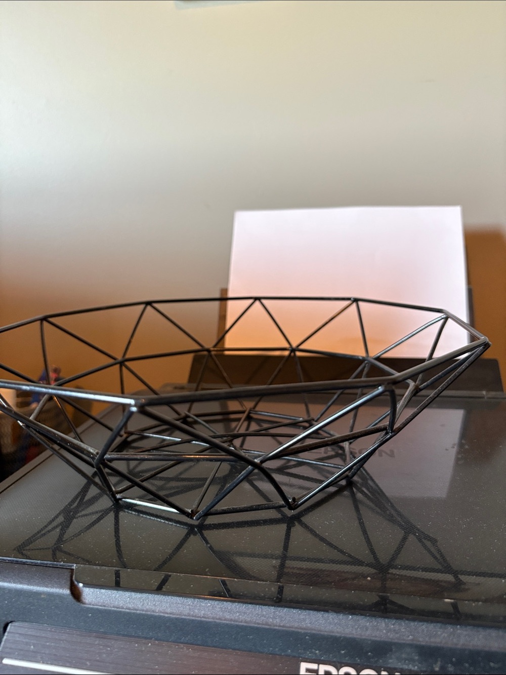 Geometric Wire Fruit Bowl/bread basket  - Black